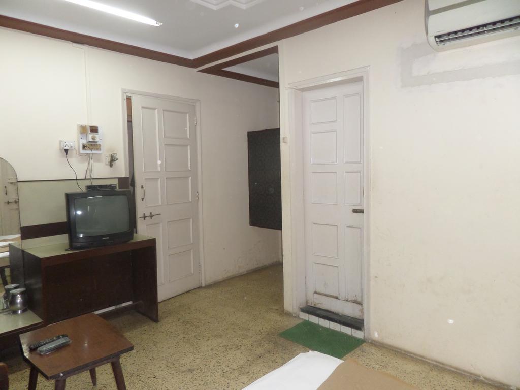 Hotel Shilpa Нашик Стая снимка