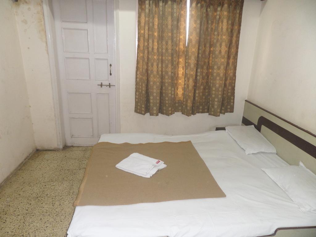 Hotel Shilpa Нашик Стая снимка