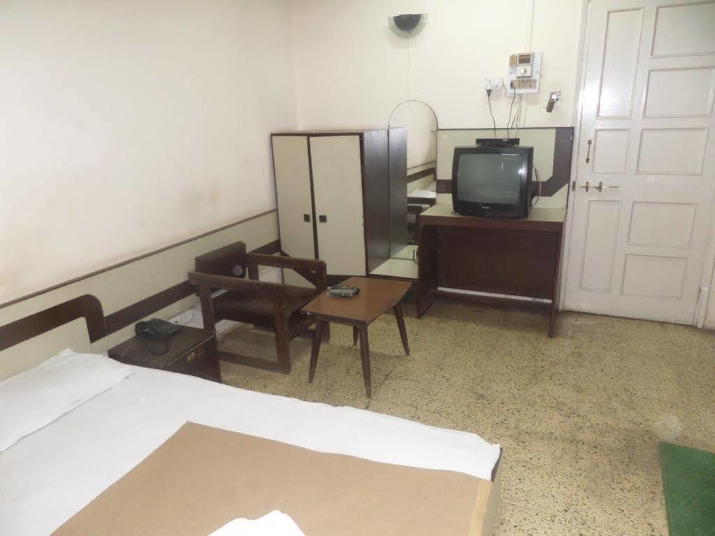 Hotel Shilpa Нашик Екстериор снимка